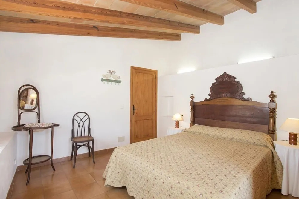 Villa - 4 Bedrooms with Pool and WiFi - 103158