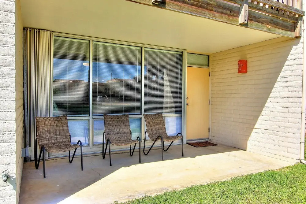 Shore Thing Studio Bedroom Condo by Redawning