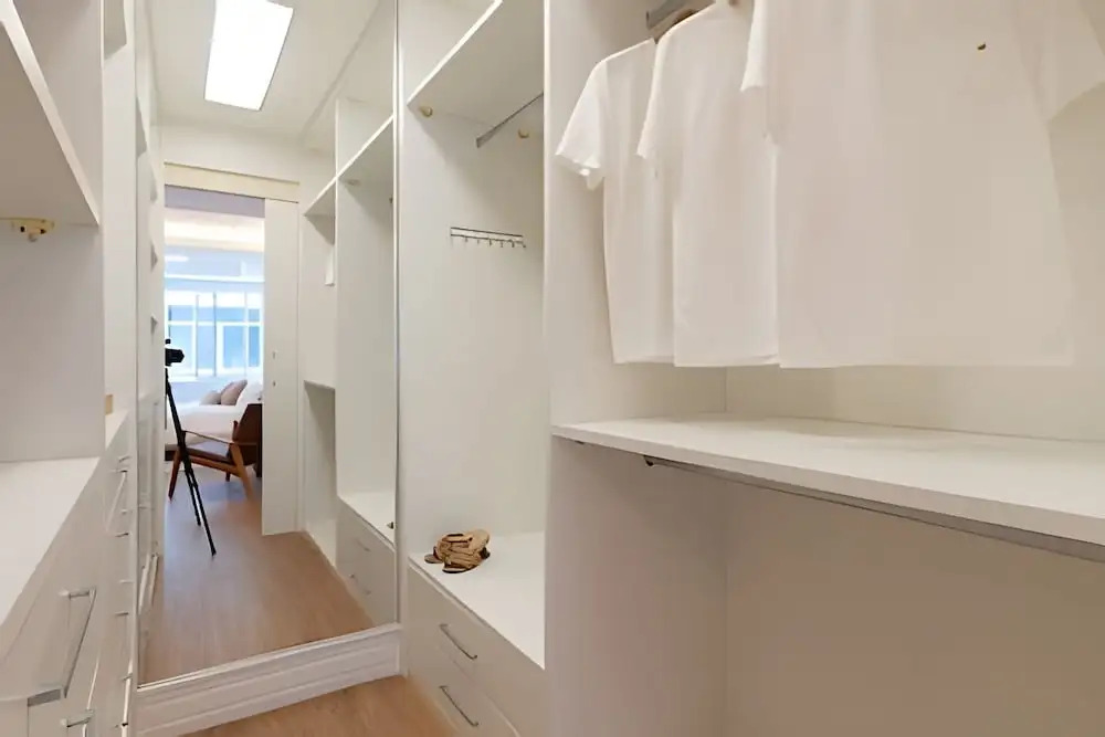 Copacabana – Av. Atlântica | 4 quartos, Vista Mar, 1 min praia de Copacabana - por Casapē Rio