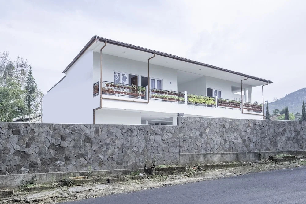 OYO 2188 Rossan Villa 4