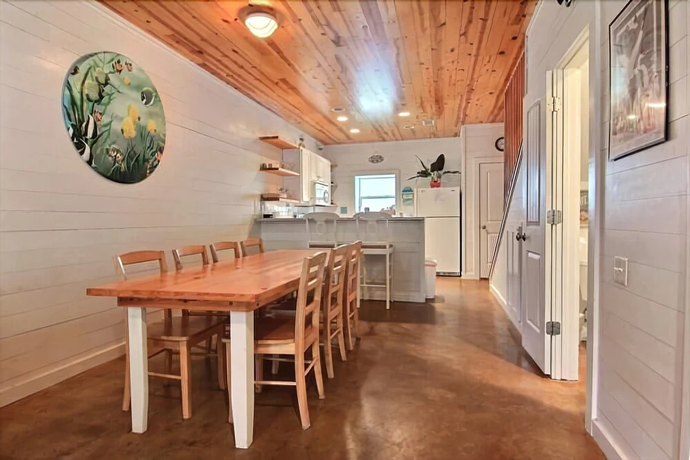 Reel Paradise - 3 Br Condo