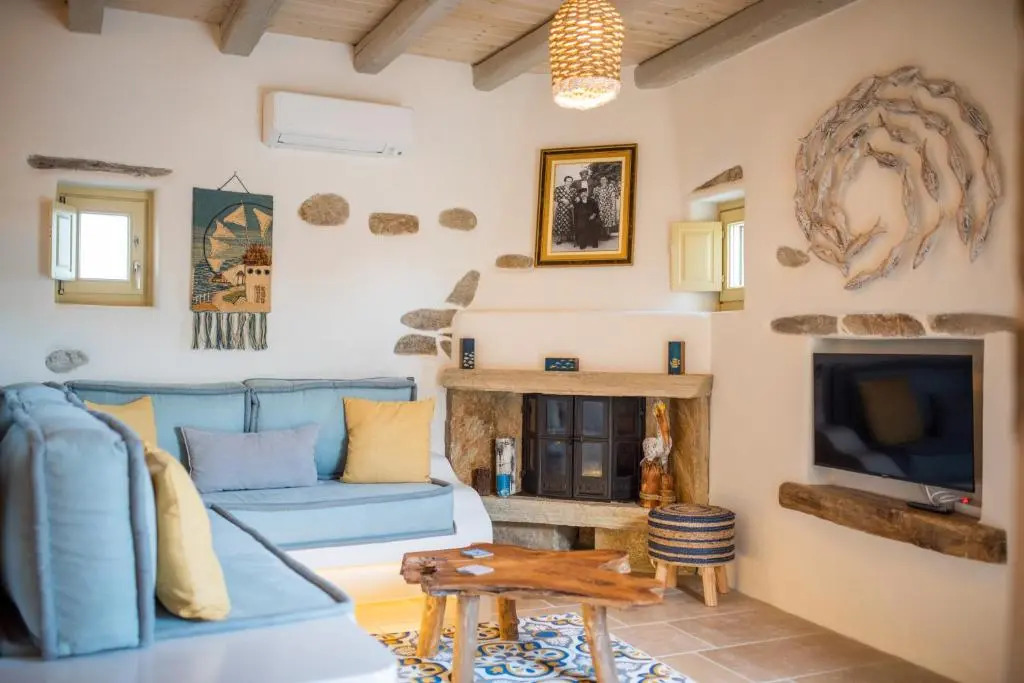 Anthoulas House