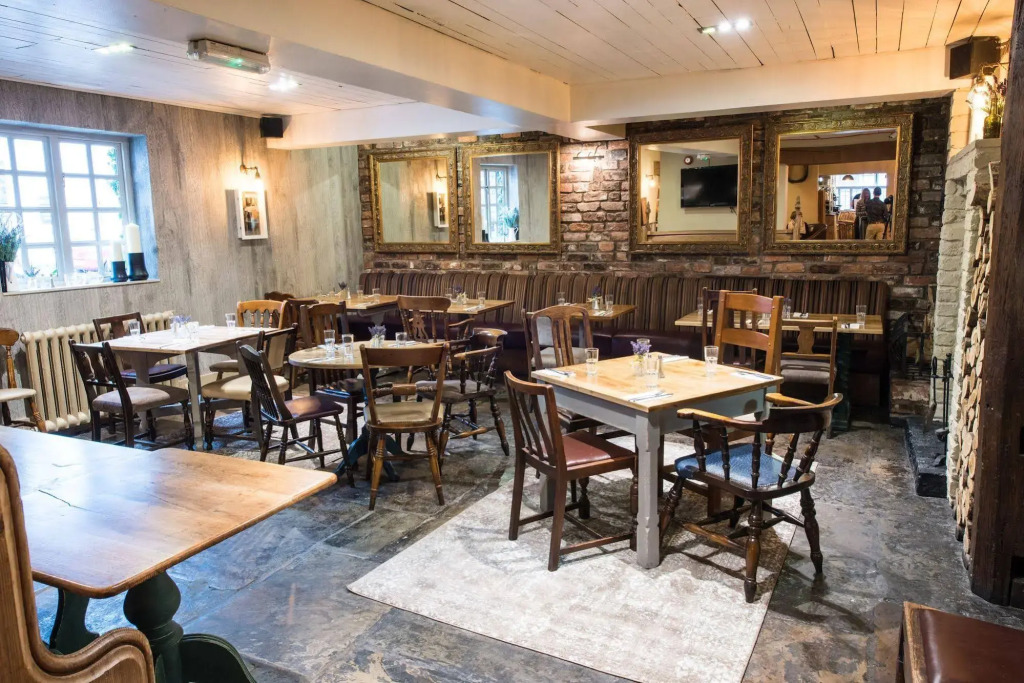The Littleton Arms