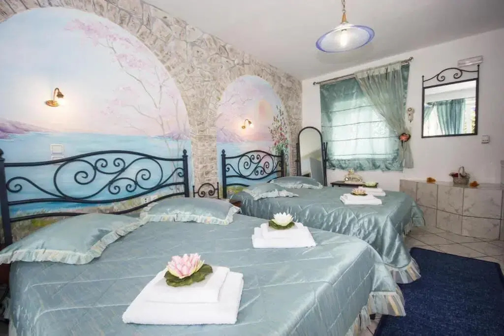 Dibellee Mykonos Studios