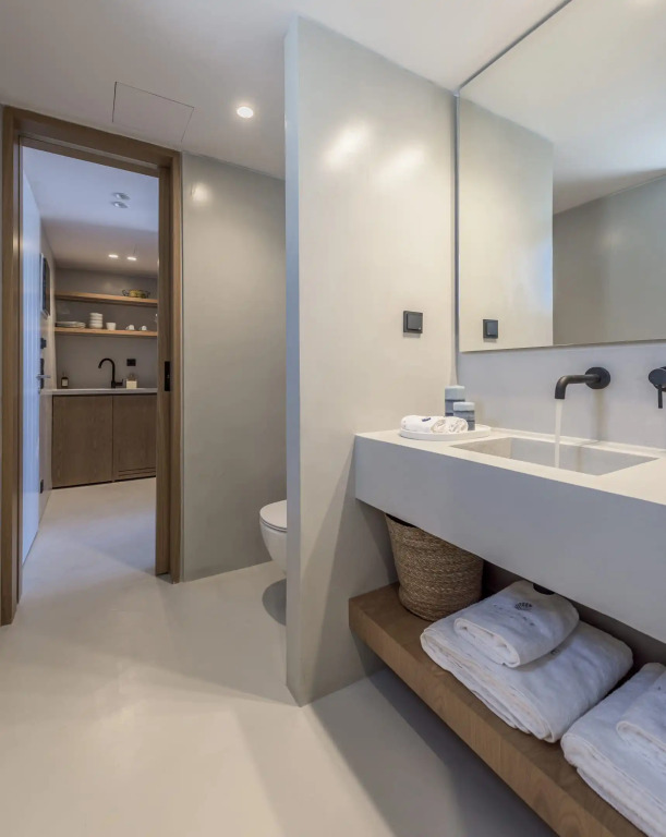 Ariadne Suites