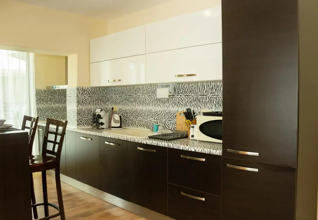 Cozy 1BD Apartment with a Spacious Terrace
