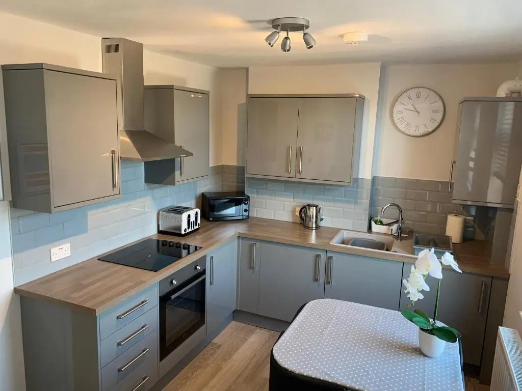 Eclipse Apartment No 4