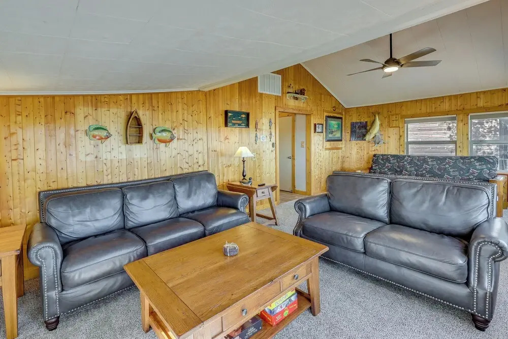 2 Boat Docks: Grand Lake Waterfront Home