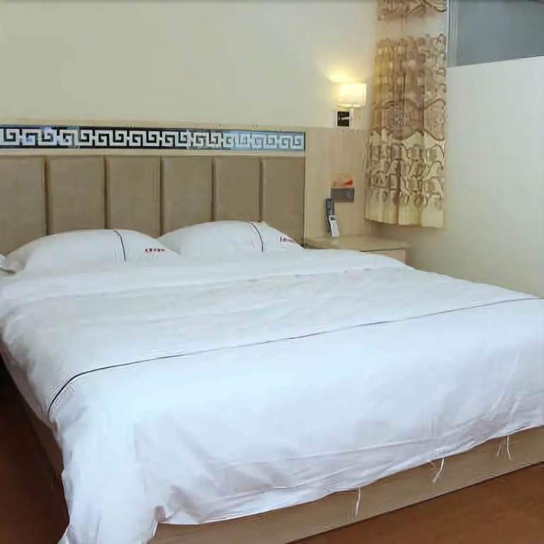 Lingquan Hotel