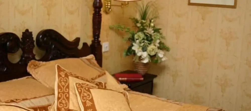 Tullylagan Country House Hotel