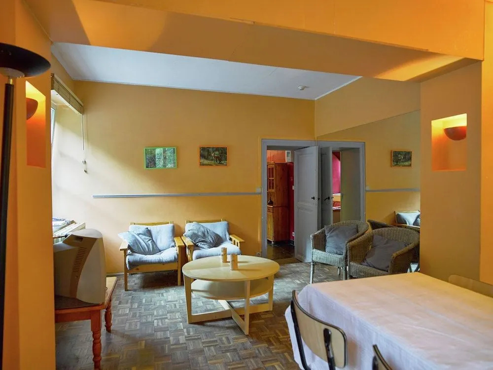 Spacious Family Home, Sosoye