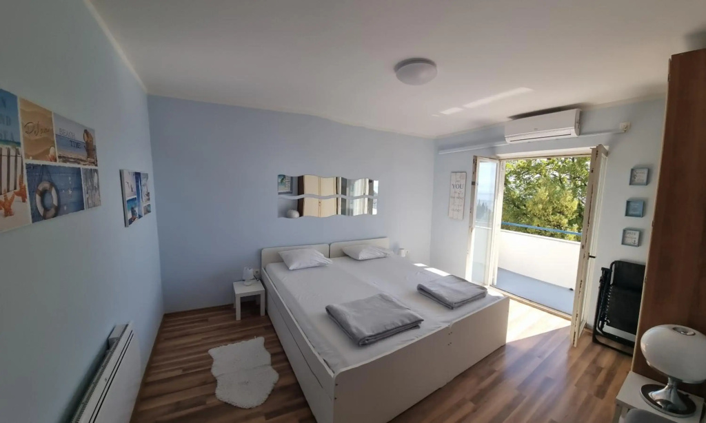 Apartment in Opatija Riviera - direct Sea View, Free Parking and close to Beaches and Promenade