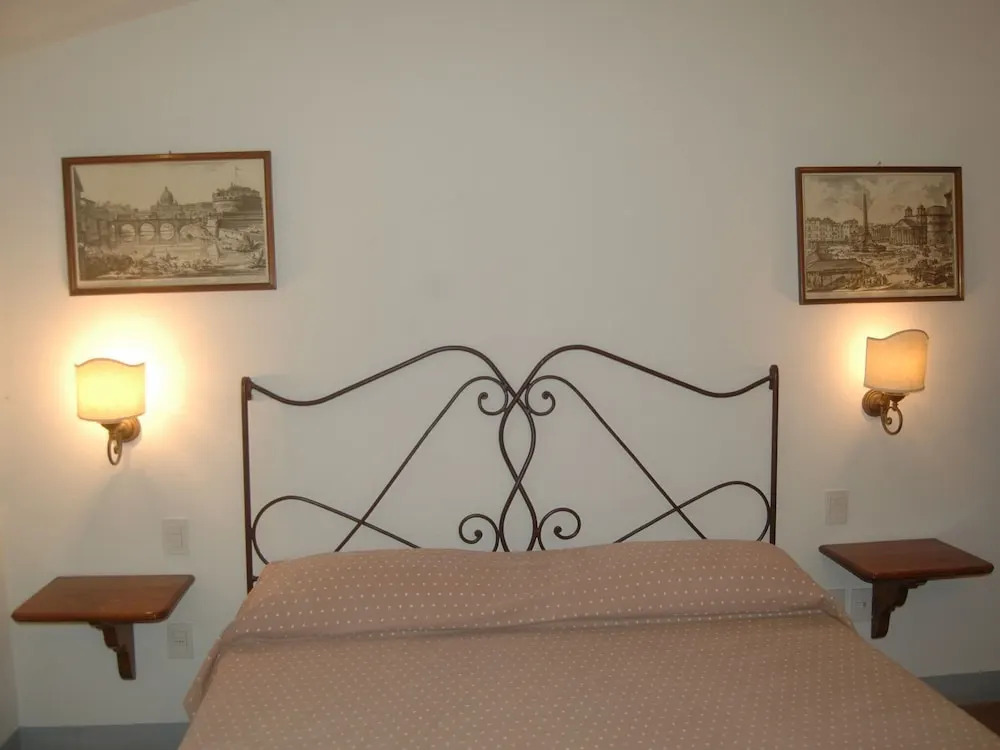Delightful Apartment in Certaldo With Swimming Pool