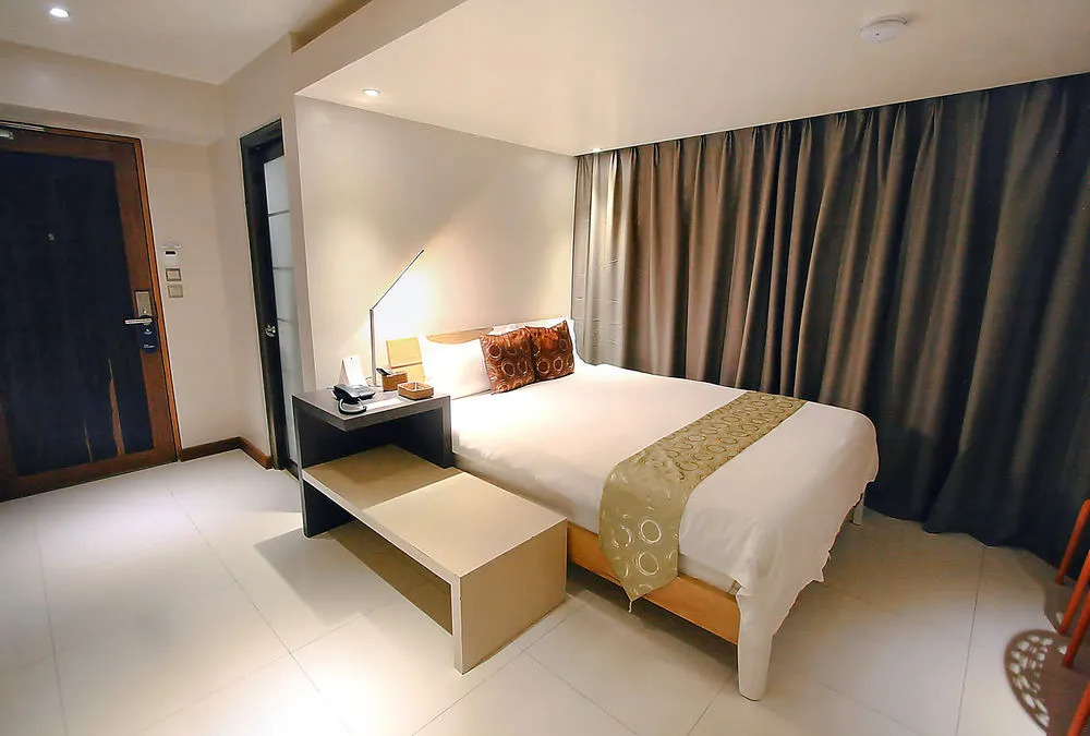 ZEN Rooms Suez Street Makati