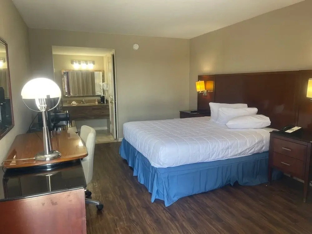 Gateway Hotel