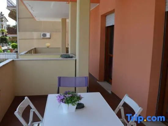 Charming Apartment Close to the Beach