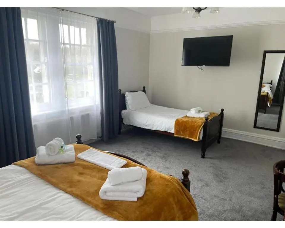 The Red Lion Hotel