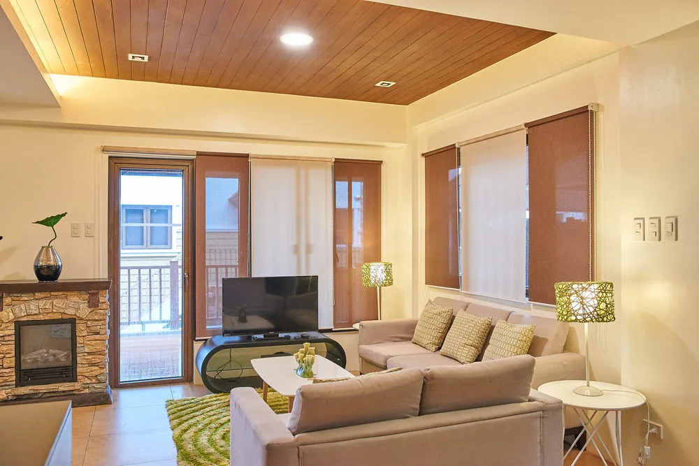 Exclusive Village Home Near Country Club, 18 pax