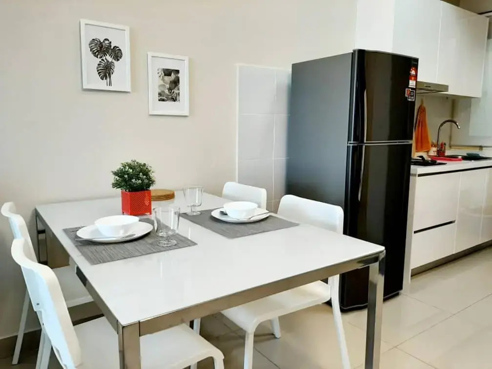 Homey Galleria Suite A 10 12