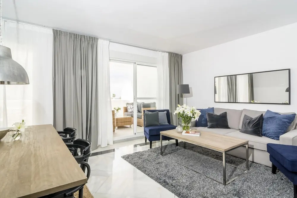 ELD1 Stunning 2 bedroom penthouse Roomservice