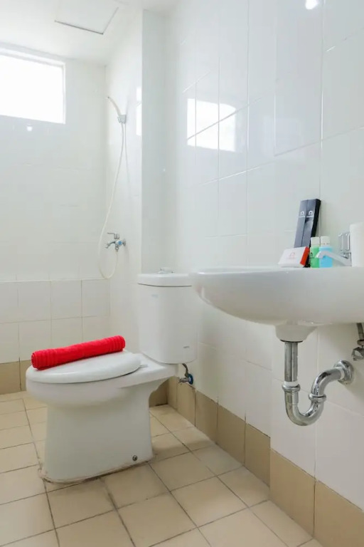 Spacious and Clean 3BR Bassura Apartment