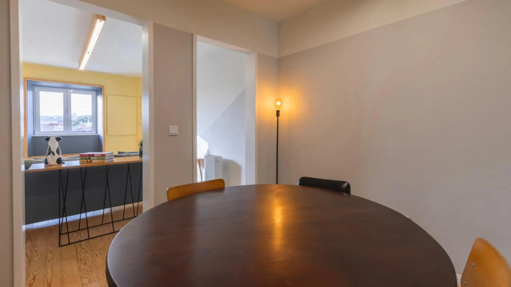 Trendy, Vintage with Castle View Apartment 44 by Lisbonne Collection