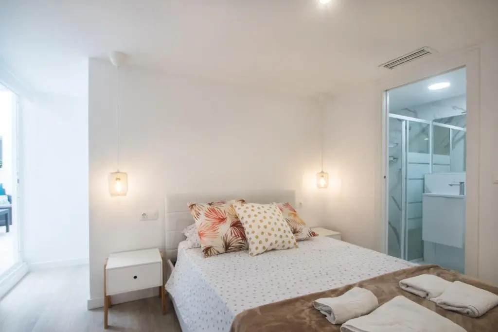 Stylish *NEW* Apartment in Alicante w/ 4 bedrooms