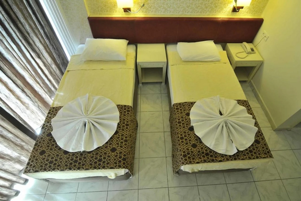 Sun Kiss Hotel