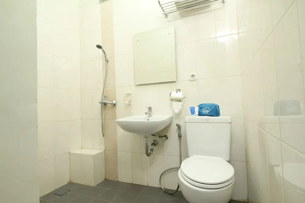 Airy Pasteur Surya Sumantri Kav 4B Sutami Bandung