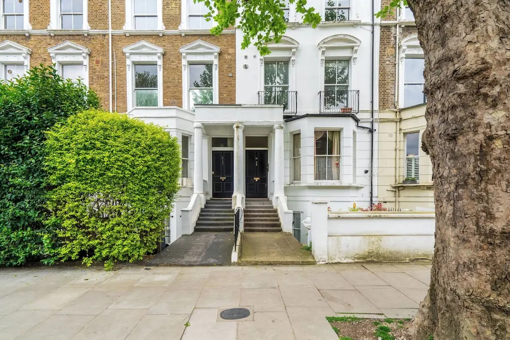Charming London Apartment With 2 Bedrooms