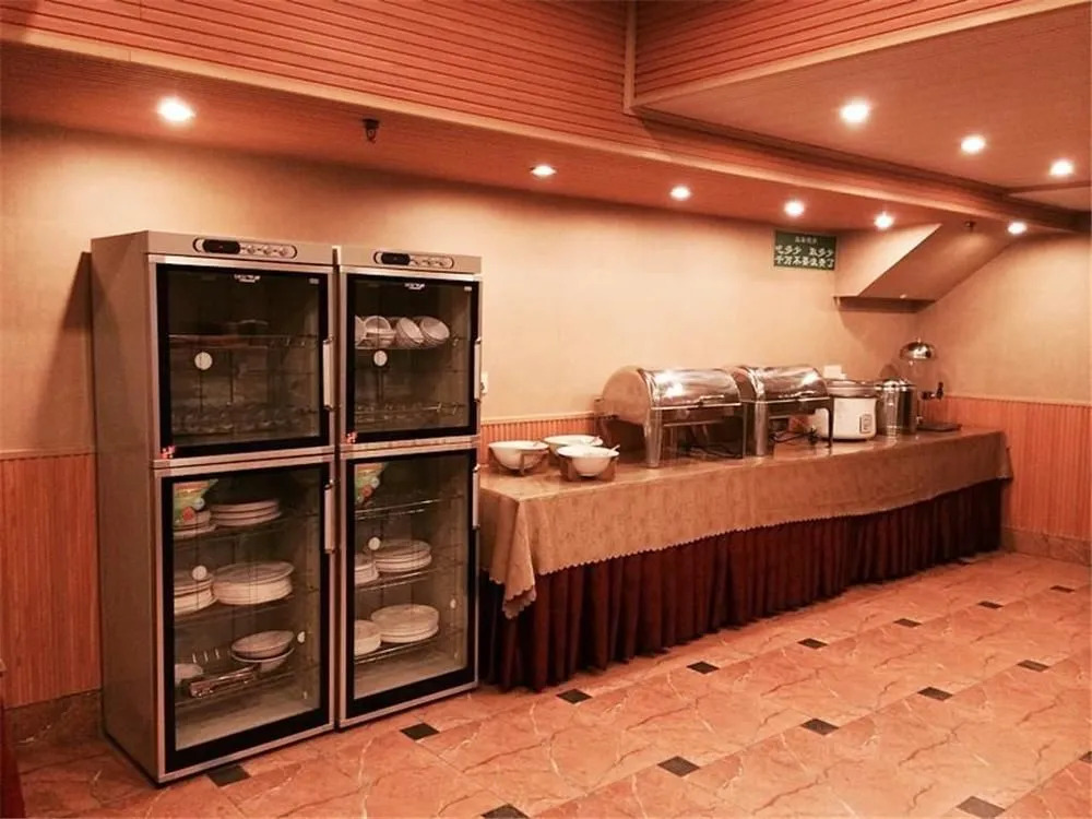 7Days Inn Hotel (Chongqing Longtousi North Railway Station High-Speed Rail Station)