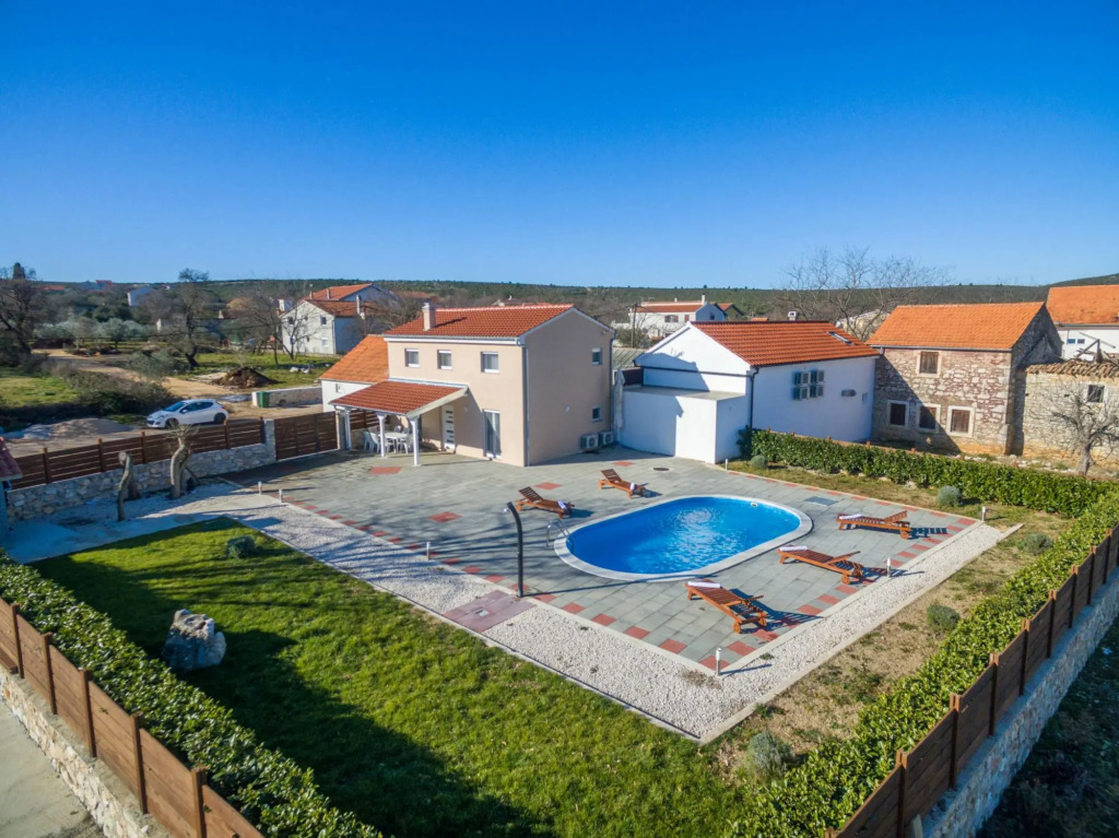 Villa Elm