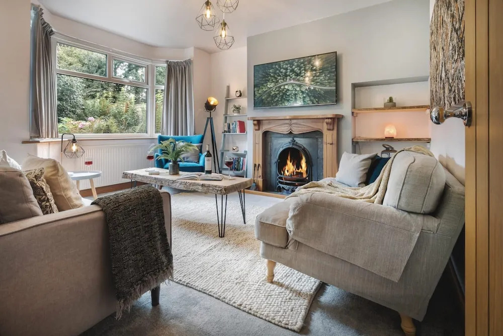 Ellerthwaite Place- 2 Bedroom House With Hot Tub