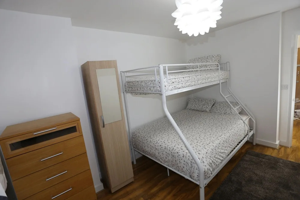 2 Beds Riverview Tideslea Apartment