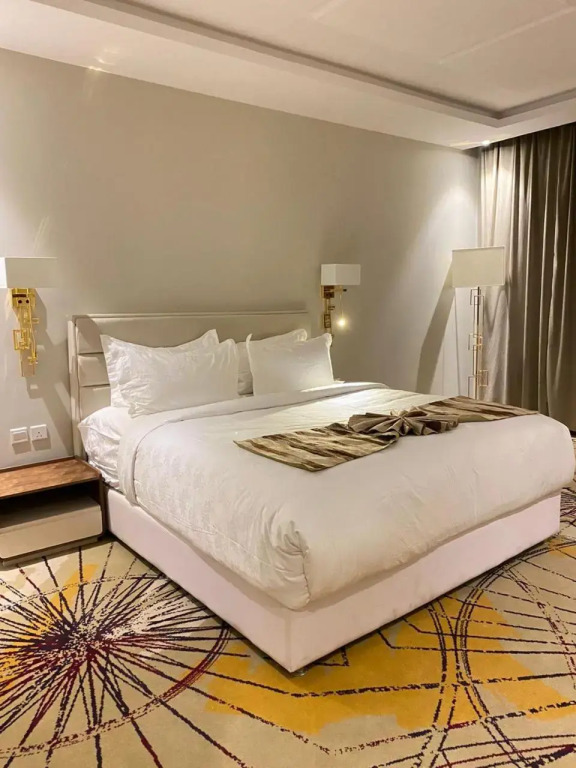 Seven Gardens Hotel