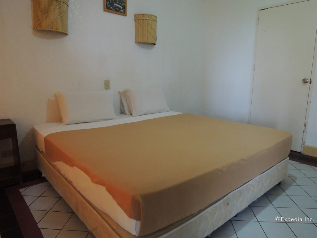 Estaca Bay Gardens Conference Resort powered by Cocotel