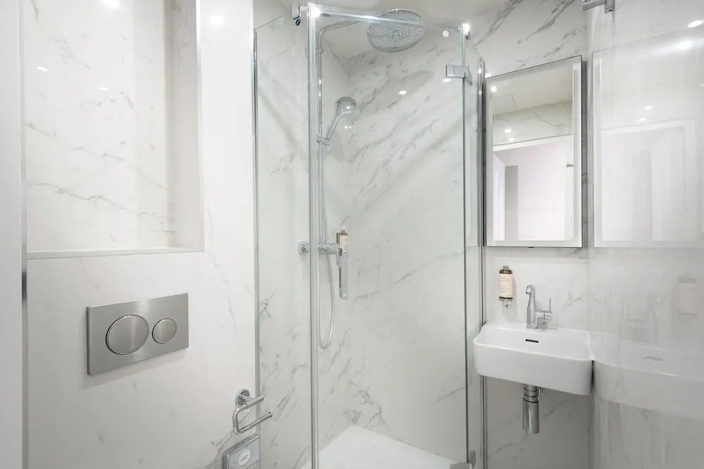 Private Apartment and Terrace Le Marais