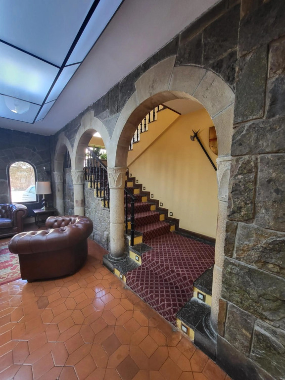 Hotel Leonor Mirón