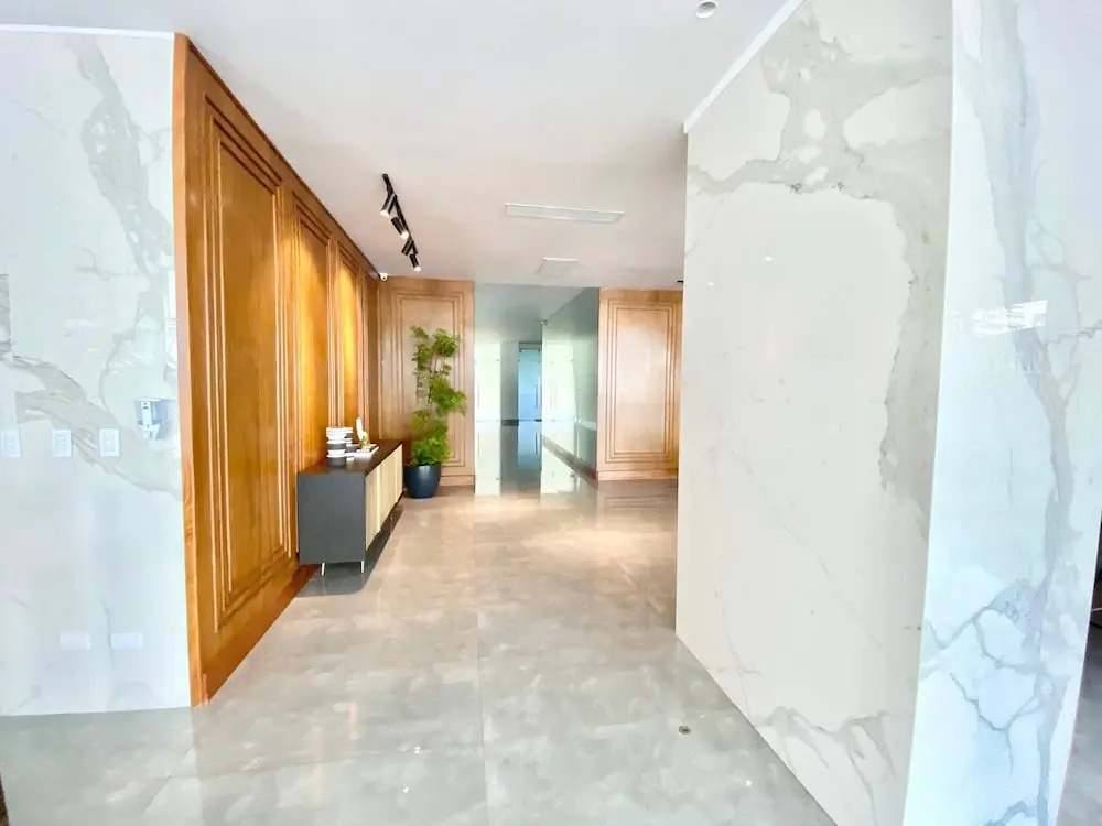 luxury 1br , Pool, Gym, Close Agora Mall