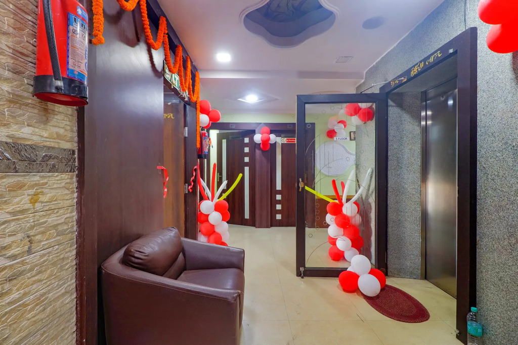 FabExpress Superior Nesh Inn