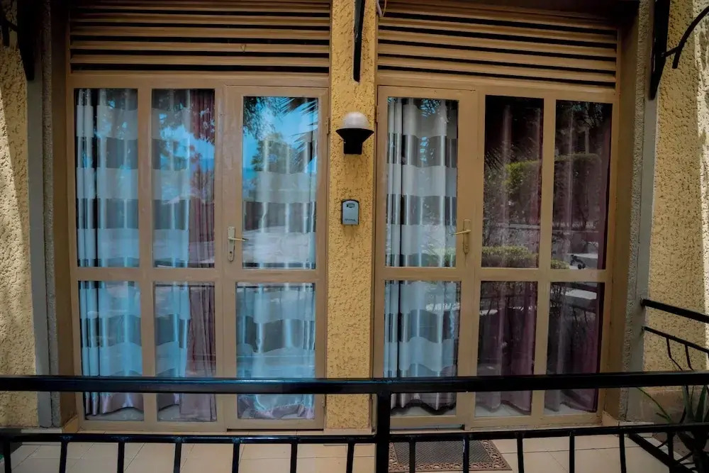 Vista Safaris Apartments