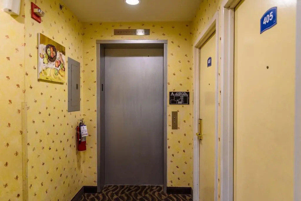 Flushing Central Hotel 88