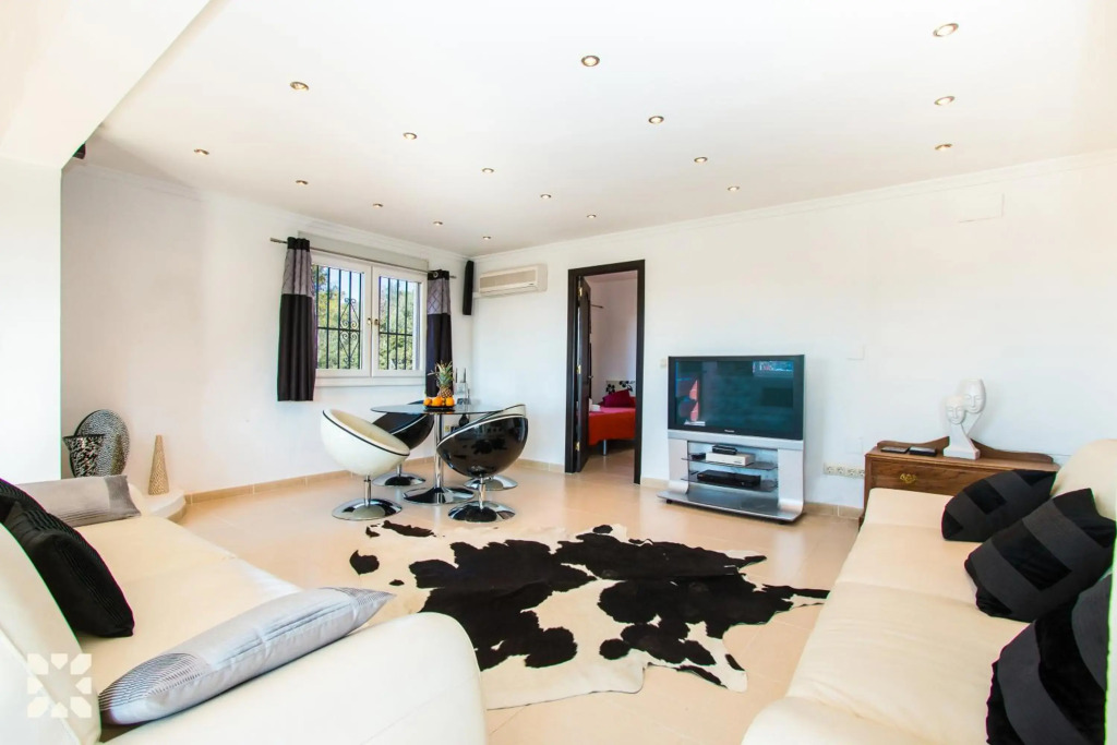 Villa Hugo 11 by Abahana Villas
