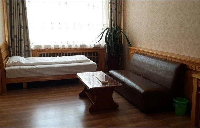 Manzhouli Yinmao Inn
