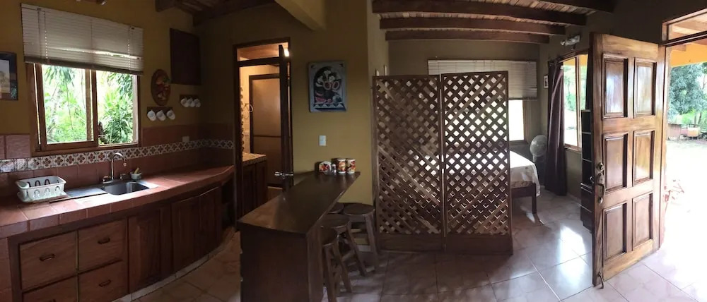 Miramar Lodge