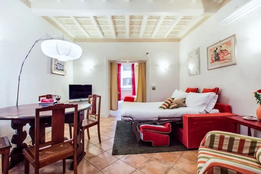 Elegant 1Br Flat in Amazing Central Location!
