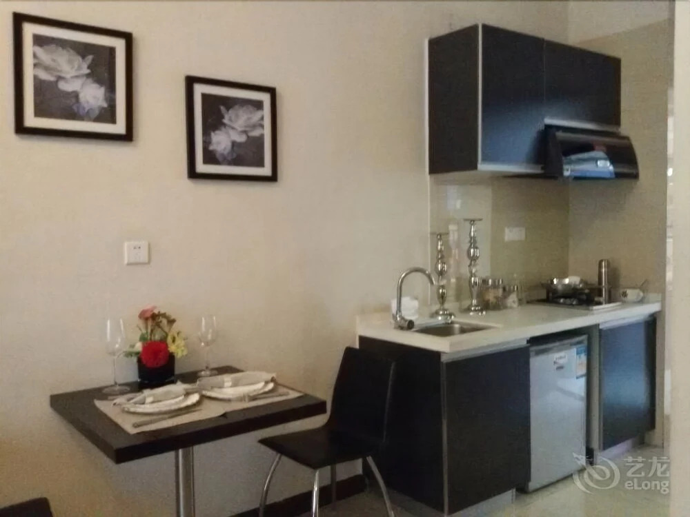 Enjoy Private Apartment Hotel Lucky City