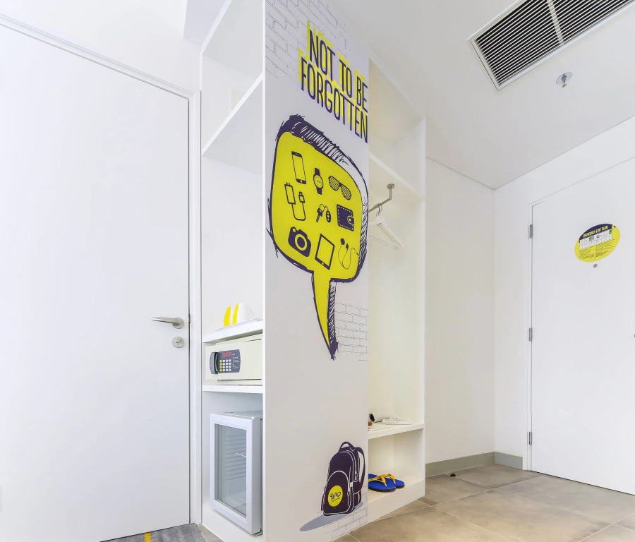 YELLO Hotel Harmoni