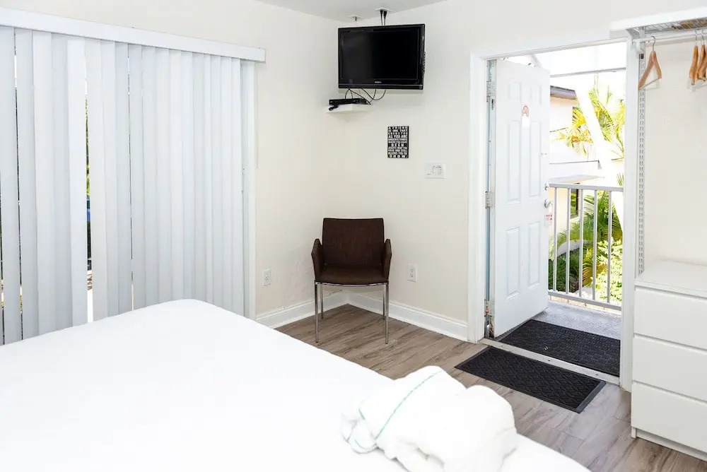 Las Olas Guesthouse at 15th Avenue