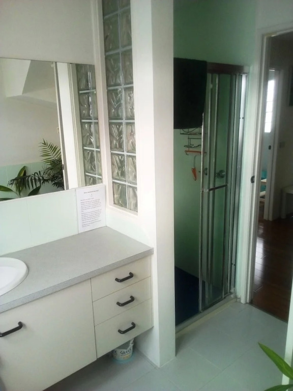 Charles Rooms Guesthouse